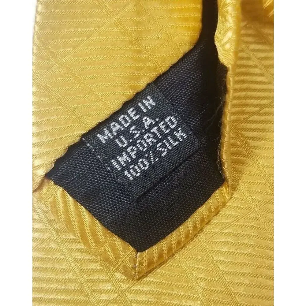 Geoffrey Beene Men's Handmade Silk Tie Geometric Yellow 58 x 3 NWOT